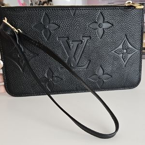 Louis Vuitton Wristlet/Clutch from Neverfull MM in Black Empriente